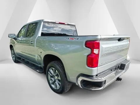 More photos of 2026 Chevrolet Silverado 1500 LT at Hometown Chevrolet, OH