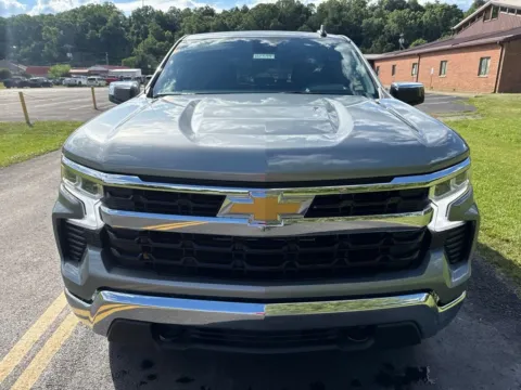 Photos of 2026 Chevrolet Silverado 1500 LT for sale in Waverly, OH at Hometown Chevrolet
