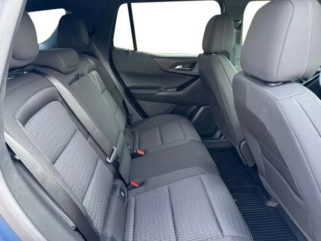 2026 Chevrolet Equinox LT - Photo 30