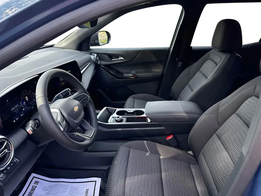 2026 Chevrolet Equinox LT - Photo 12