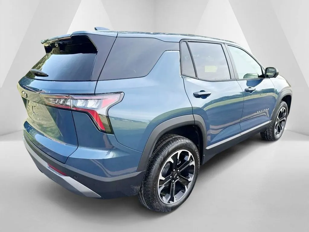 2026 Chevrolet Equinox LT - Photo 7