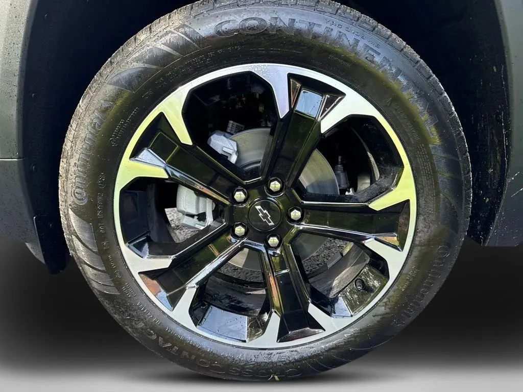 2026 Chevrolet Equinox LT - Photo 10
