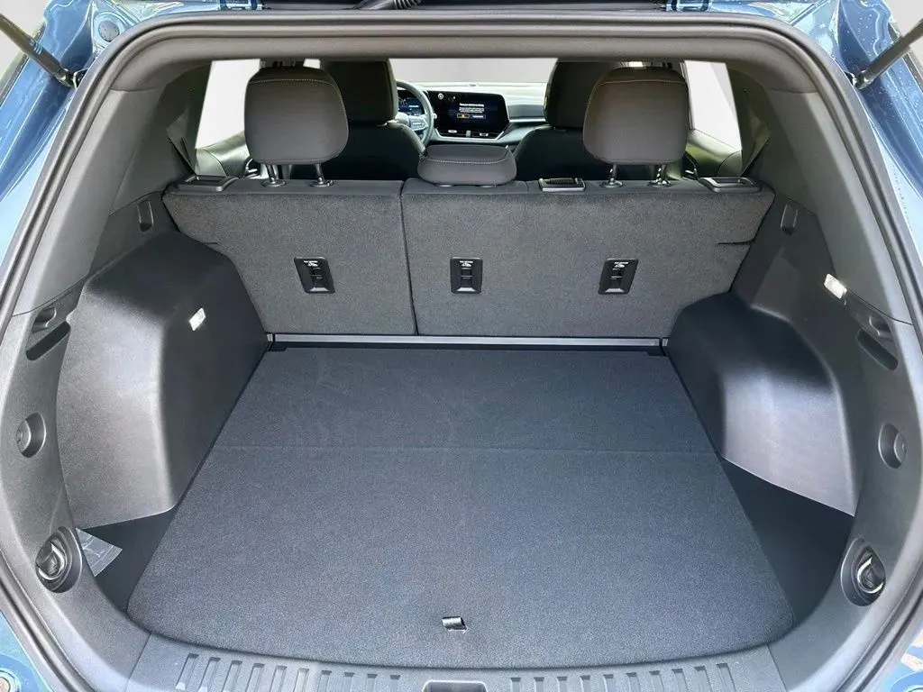 2026 Chevrolet Equinox LT - Photo 9