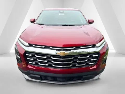Photos of 2026 Chevrolet Equinox LT for sale in Waverly, OH at Hometown Chevrolet