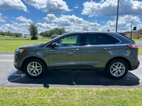 More photos of 2024 Ford Edge SEL at Hometown Chevrolet, OH