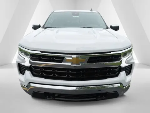 Photos of 2026 Chevrolet Silverado 1500 LT for sale in Waverly, OH at Hometown Chevrolet
