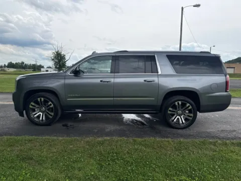 More photos of 2018 GMC Yukon XL Denali at Hometown Chevrolet, OH