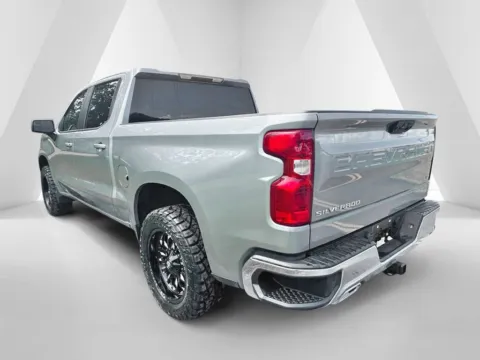 More photos of 2024 Chevrolet Silverado 1500 LT at Hometown Chevrolet, OH