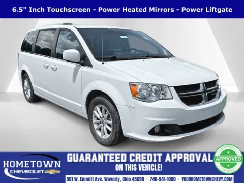 White 2019 Dodge Grand Caravan SXT for sale in Waverly, OH
