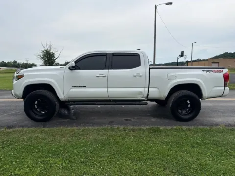 More photos of 2017 Toyota Tacoma at Hometown Chevrolet, OH