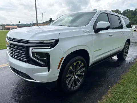 Another view of 2026 Chevrolet Suburban High Country for sale in Waverly, OH at Hometown Chevrolet