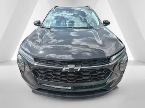 Photos of 2026 Chevrolet Trax LT for sale in Waverly, OH at Hometown Chevrolet
