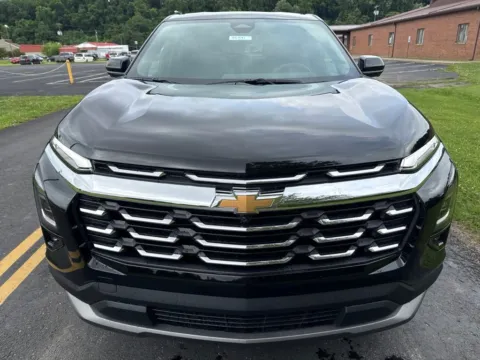 Photos of 2026 Chevrolet Equinox LT for sale in Waverly, OH at Hometown Chevrolet