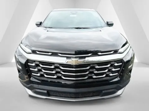 Photos of 2026 Chevrolet Equinox LT for sale in Waverly, OH at Hometown Chevrolet