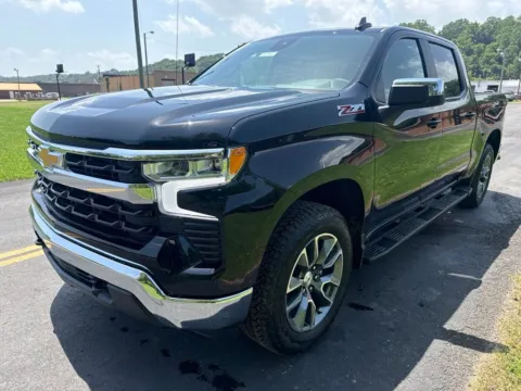 Another view of 2026 Chevrolet Silverado 1500 LT for sale in Waverly, OH at Hometown Chevrolet