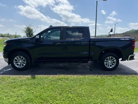 More photos of 2023 Chevrolet Silverado 1500 LT at Hometown Chevrolet, OH