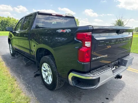 More photos of 2023 Chevrolet Silverado 1500 LT at Hometown Chevrolet, OH