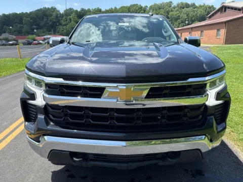 Photos of 2023 Chevrolet Silverado 1500 LT for sale in Waverly, OH at Hometown Chevrolet
