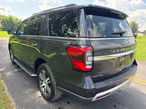 More photos of 2023 Ford Expedition Limited at Hometown Chevrolet, OH
