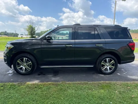 More photos of 2023 Ford Expedition Limited at Hometown Chevrolet, OH