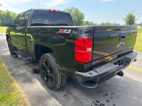 More photos of 2017 Chevrolet Silverado 1500 LT at Hometown Chevrolet, OH