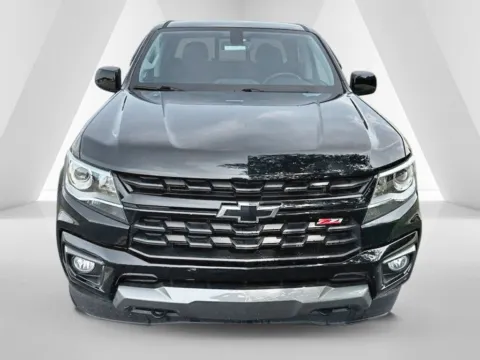 Photos of 2022 Chevrolet Colorado Z71 for sale in Waverly, OH at Hometown Chevrolet