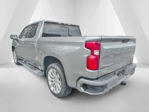 More photos of 2021 Chevrolet Silverado 1500 High Country at Hometown Chevrolet, OH