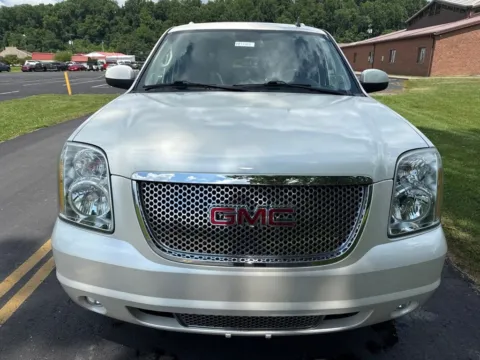 Photos of 2013 GMC Yukon Denali for sale in Waverly, OH at Hometown Chevrolet