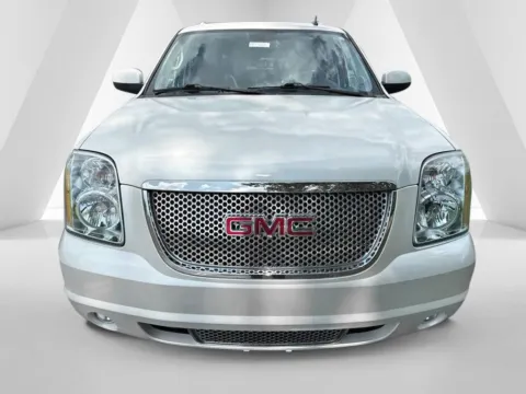 Photos of 2013 GMC Yukon Denali for sale in Waverly, OH at Hometown Chevrolet