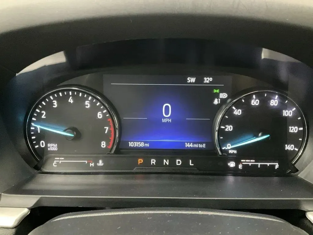 2022 Ford Explorer XLT - Photo 15