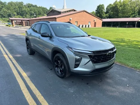 Gray 2026 Chevrolet Trax LT for sale in Waverly, OH