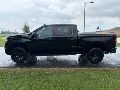 More photos of 2023 Chevrolet Silverado 1500 Custom Trail Boss at Hometown Chevrolet, OH