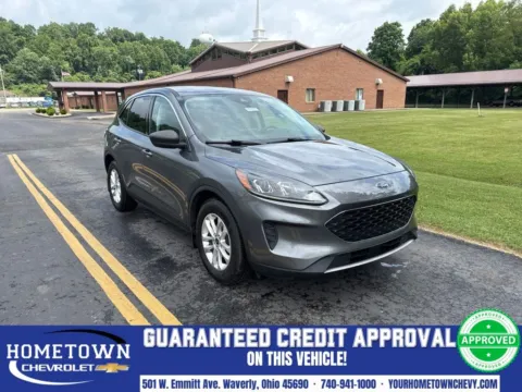 Gray 2022 Ford Escape SE for sale in Waverly, OH