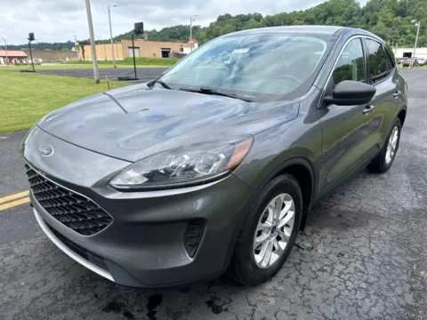 Another view of 2022 Ford Escape SE for sale in Waverly, OH at Hometown Chevrolet