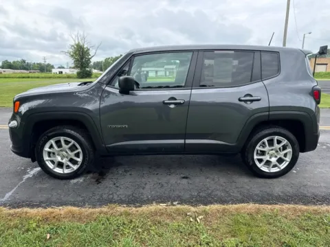 More photos of 2023 Jeep Renegade Latitude at Hometown Chevrolet, OH