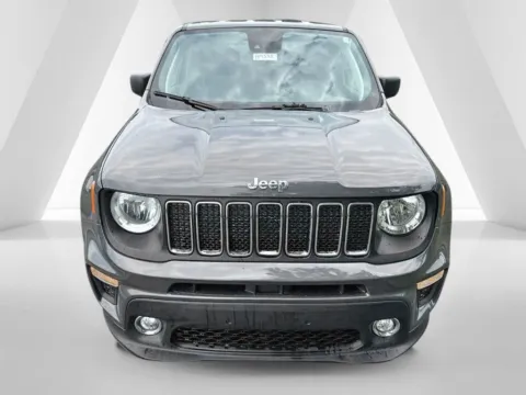 Photos of 2023 Jeep Renegade Latitude for sale in Waverly, OH at Hometown Chevrolet