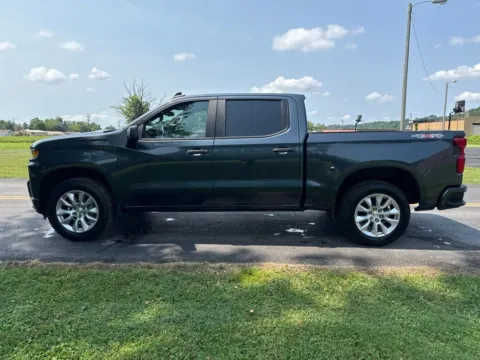 More photos of 2021 Chevrolet Silverado 1500 Custom at Hometown Chevrolet, OH