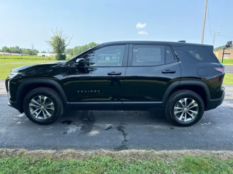 More photos of 2027 Chevrolet Equinox LT at Hometown Chevrolet, OH
