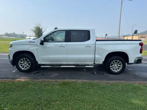 More photos of 2019 Chevrolet Silverado 1500 LT at Hometown Chevrolet, OH