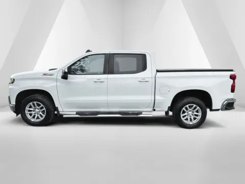 More photos of 2019 Chevrolet Silverado 1500 LT at Hometown Chevrolet, OH