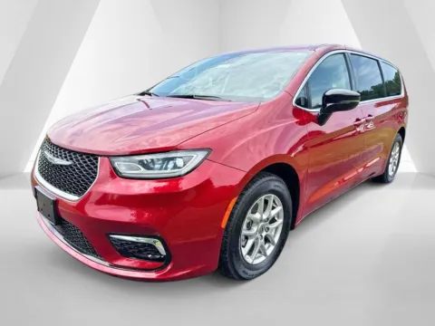 Another view of 2024 Chrysler Pacifica Touring L for sale in Waverly, OH at Hometown Chevrolet