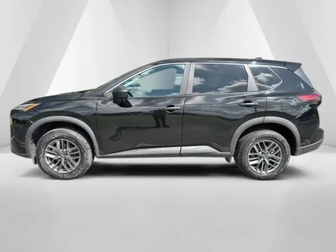 More photos of 2024 Nissan Rogue S at Hometown Chevrolet, OH