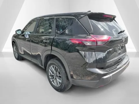More photos of 2024 Nissan Rogue S at Hometown Chevrolet, OH