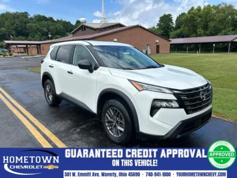 White 2024 Nissan Rogue S for sale in Waverly, OH