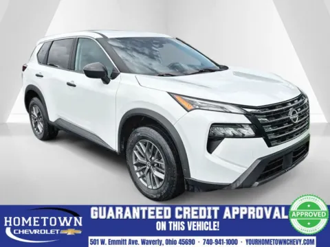 White 2024 Nissan Rogue S for sale in Waverly, OH