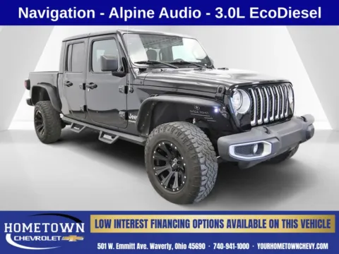 Black 2023 Jeep Gladiator Overland for sale in Waverly, OH