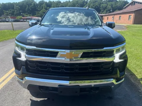 Photos of 2024 Chevrolet Silverado 1500 LT for sale in Waverly, OH at Hometown Chevrolet