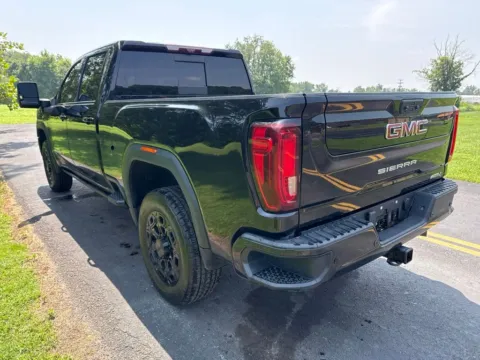 More photos of 2022 GMC Sierra 2500HD AT4 at Hometown Chevrolet, OH