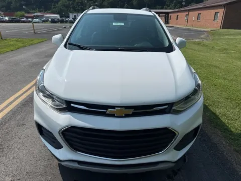 Photos of 2022 Chevrolet Trax LT for sale in Waverly, OH at Hometown Chevrolet