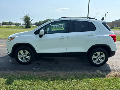 More photos of 2022 Chevrolet Trax LT at Hometown Chevrolet, OH